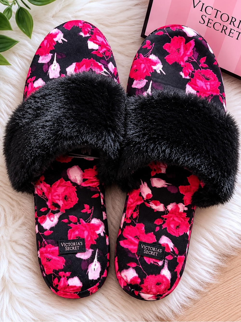 Victoria’s Secret NWOT Satin Rose Floral Slippers Faux Fur Black 9-10